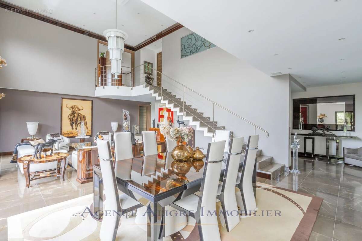 Maison à CROISSY-SUR-SEINE