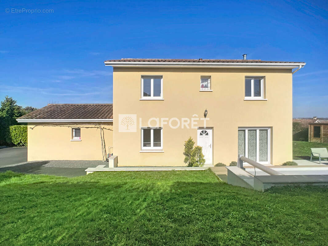 Maison à BELLEVILLE