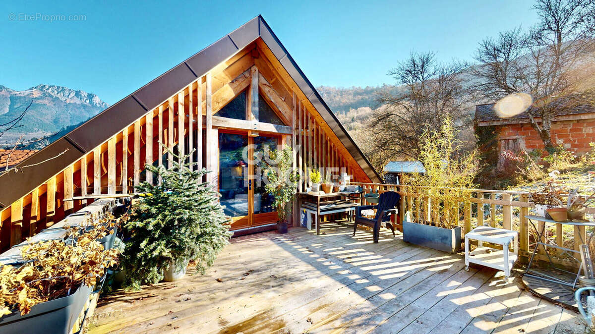 Appartement à DUINGT