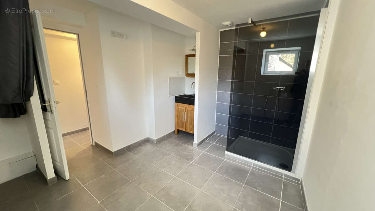 Appartement à LA FERTE-ALAIS