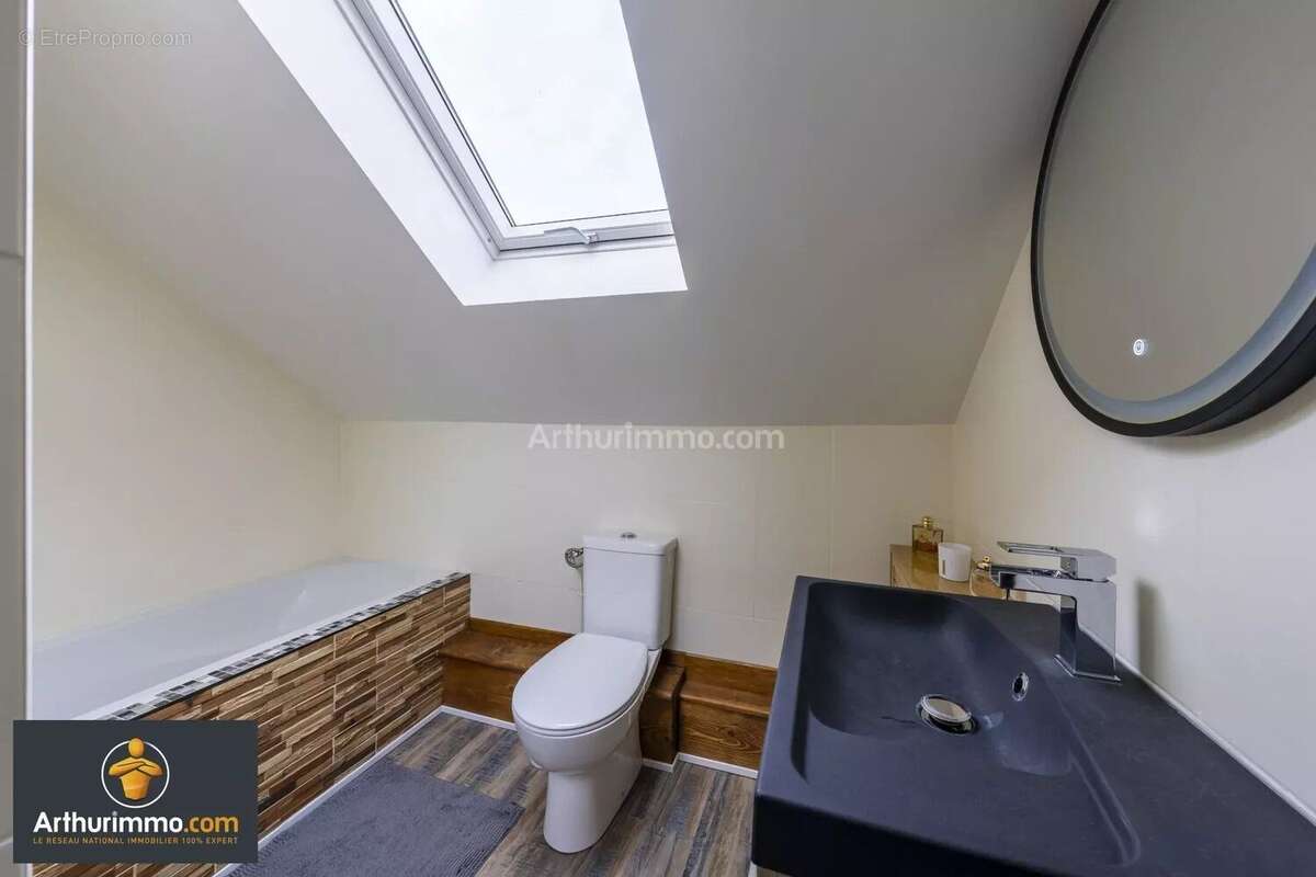 Appartement à SAINT-SAUVEUR-SUR-ECOLE