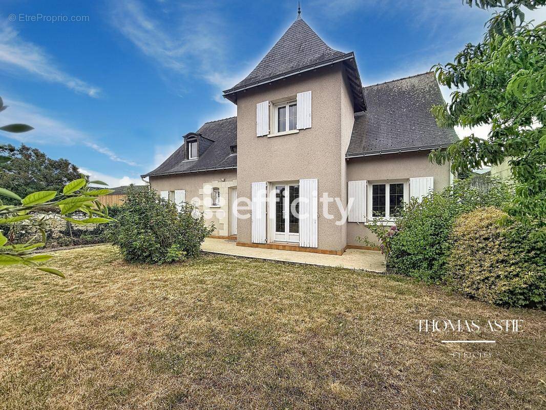 Maison à VARRAINS