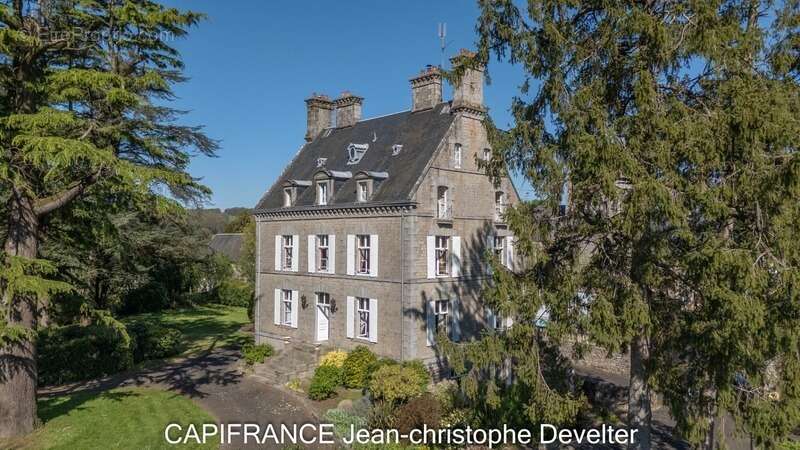 Maison à MORTAIN