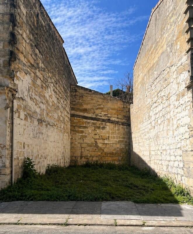 Terrain à BORDEAUX