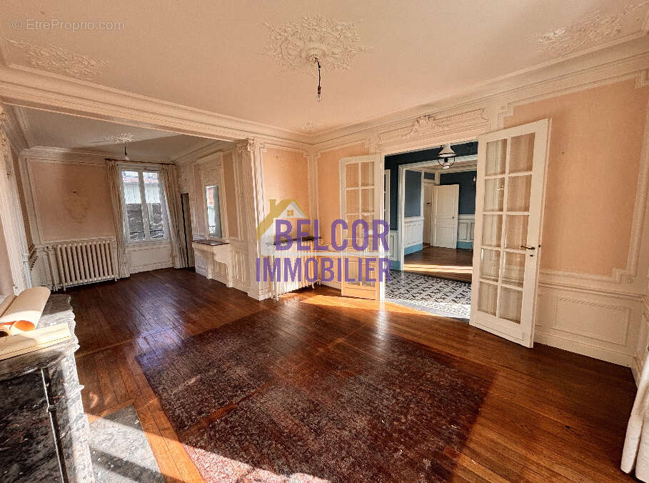 Maison 210 m² à Puiseaux  - photo 10