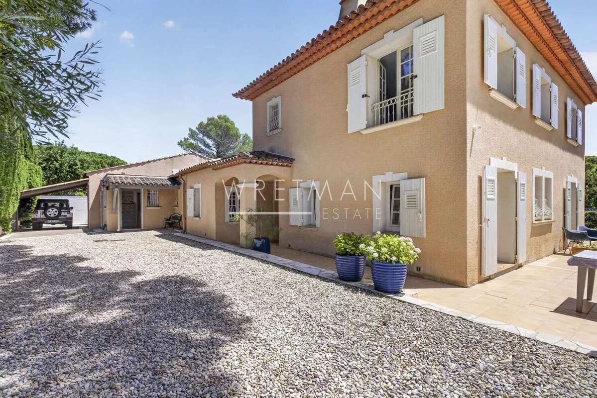 Maison à SAINT-RAPHAEL