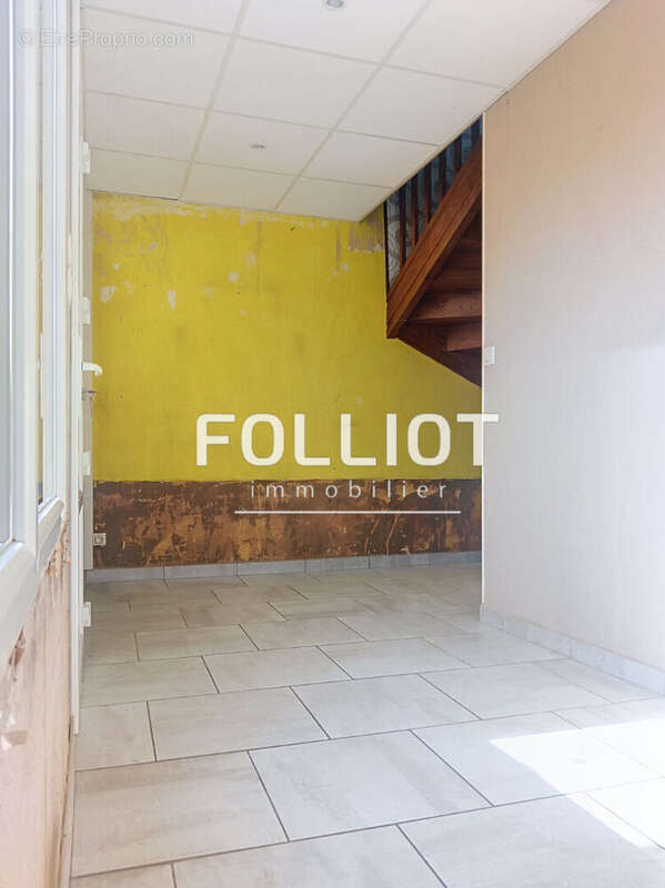 A VENDRE Maison Saint-Lô                                                                             9 pièce(s) 230 m2 - photo 4