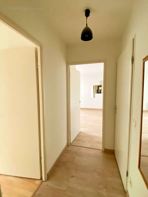 Bordeaux Tauzia, T2 avec balcon et parking - photo 3