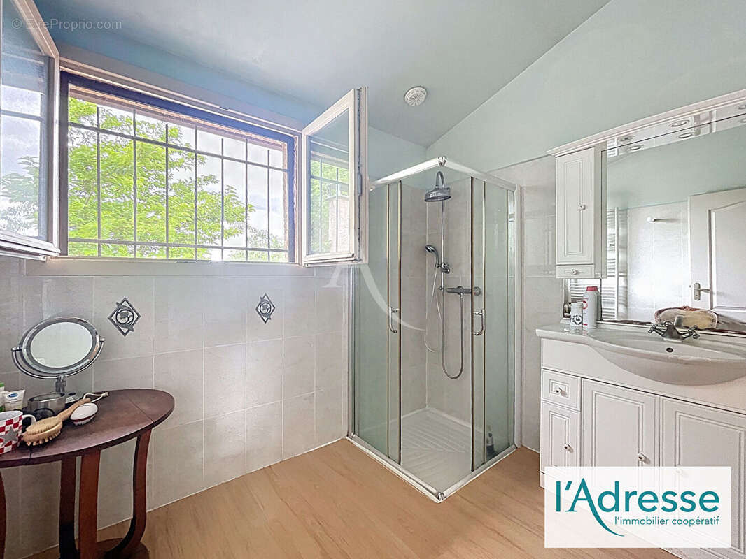 Maison à CASTELGINEST