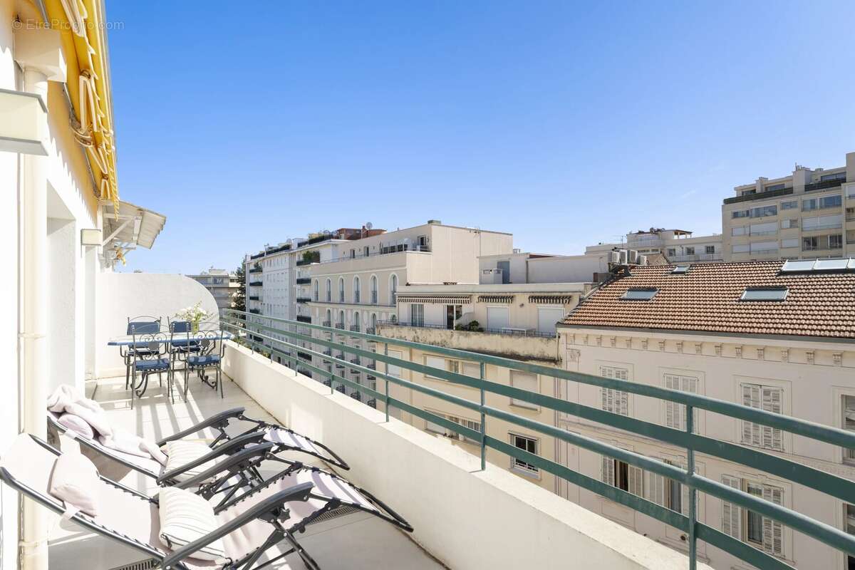 Appartement à CANNES