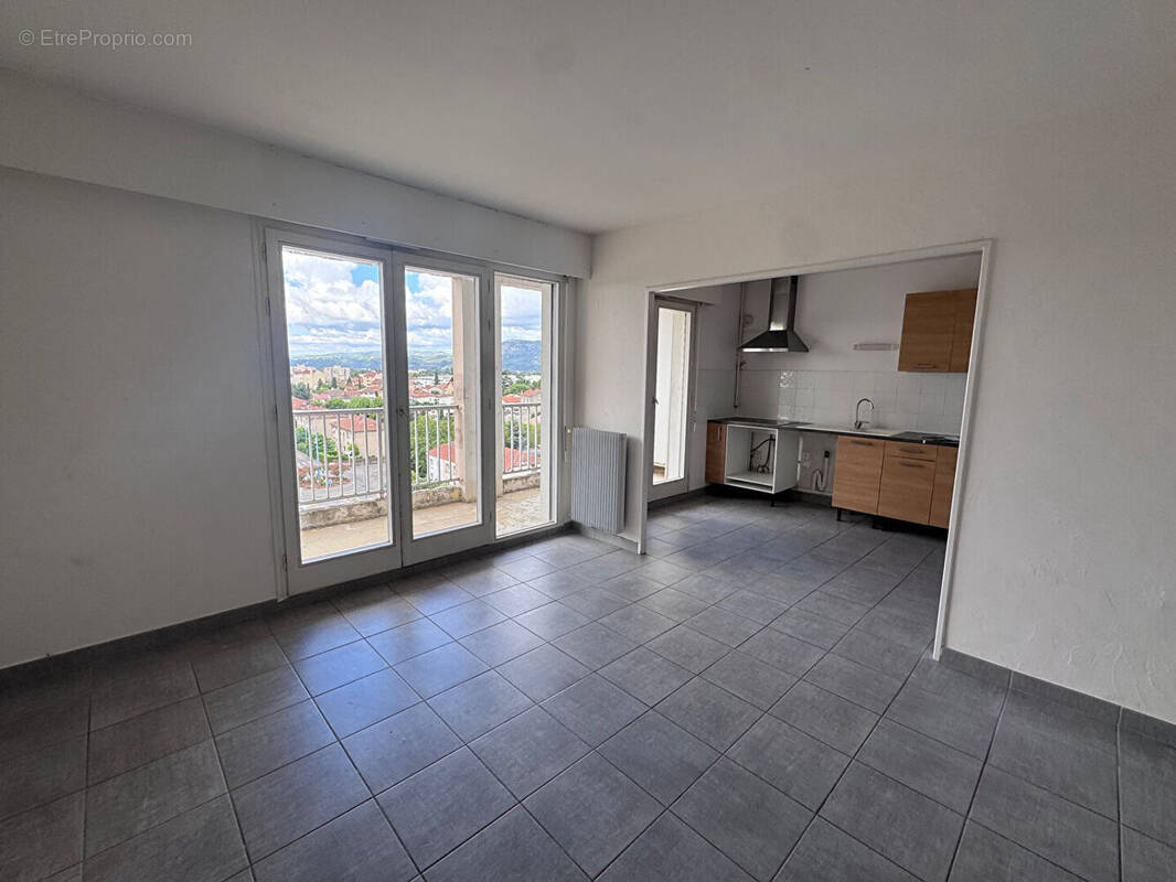 Appartement à BOURG-LES-VALENCE