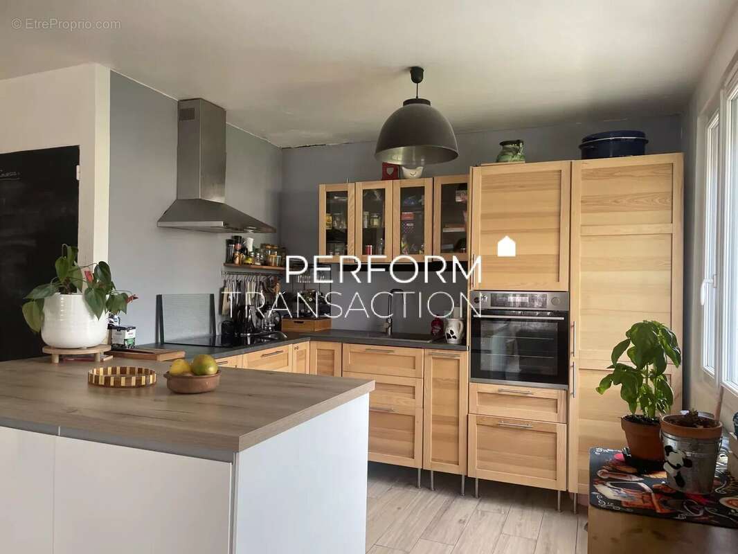 Maison à ECHIROLLES