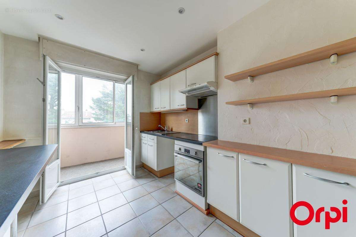 Appartement à CALUIRE-ET-CUIRE