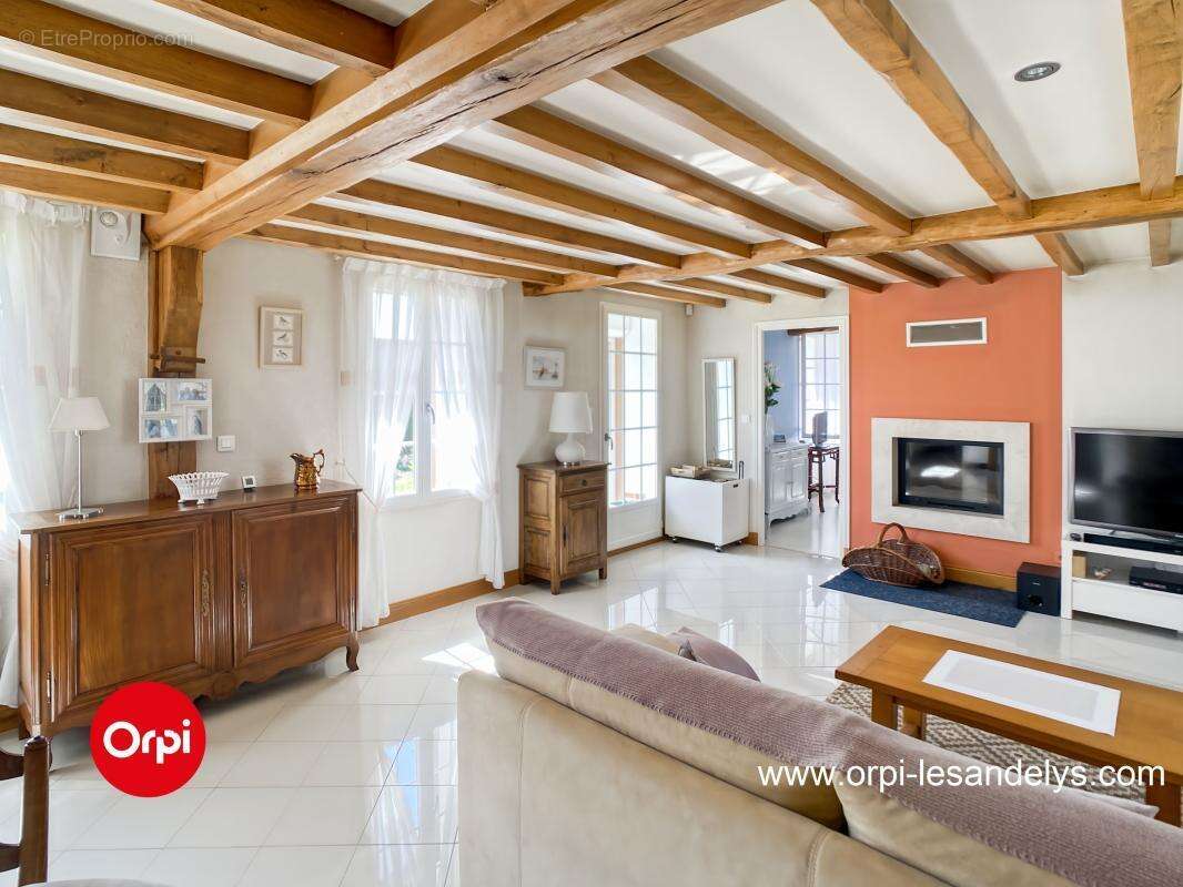 Maison ancienne À Vendre avec dépendance pour artisan - photo 3