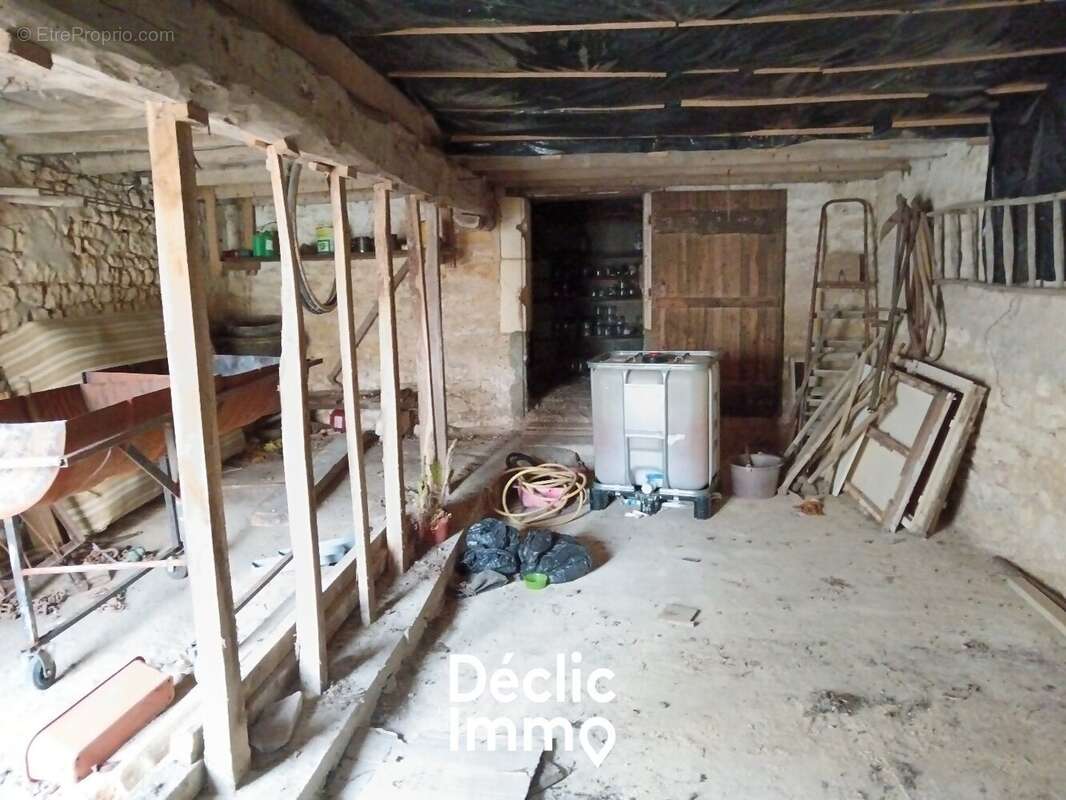 Maison à BRIZAMBOURG