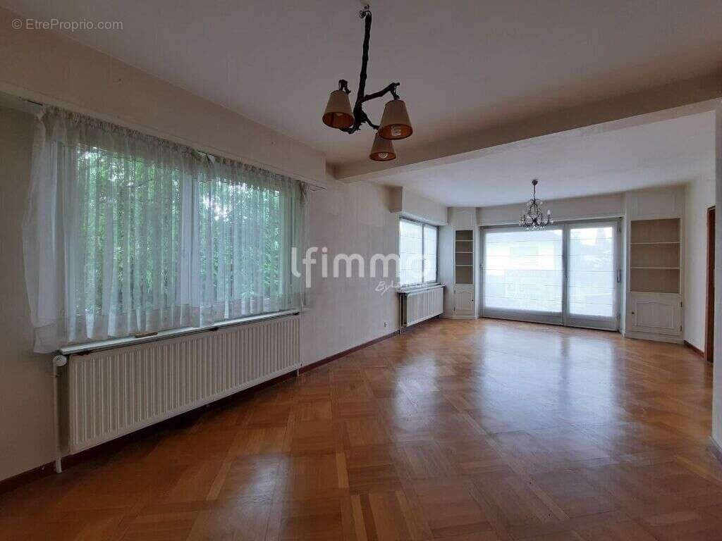 Maison de plain-pied avec terrain constructible sur 8,64 ares - photo 4