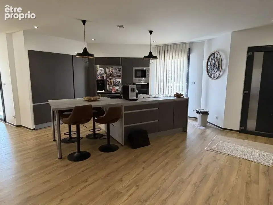 Maison Plain-pied 109 m² - Terrain 1 148 m² - - photo 4