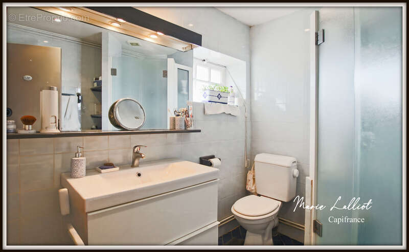 Maison à LA NEUVILLE-SUR-ESSONNE