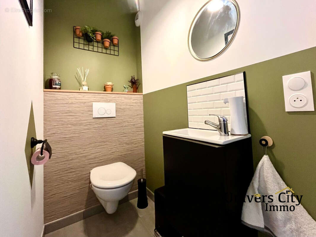 Maison à SAINT-BARTHELEMY-D&#039;ANJOU