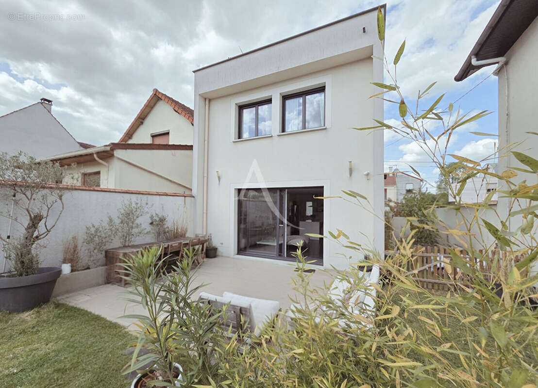 Maison à VILLEPARISIS