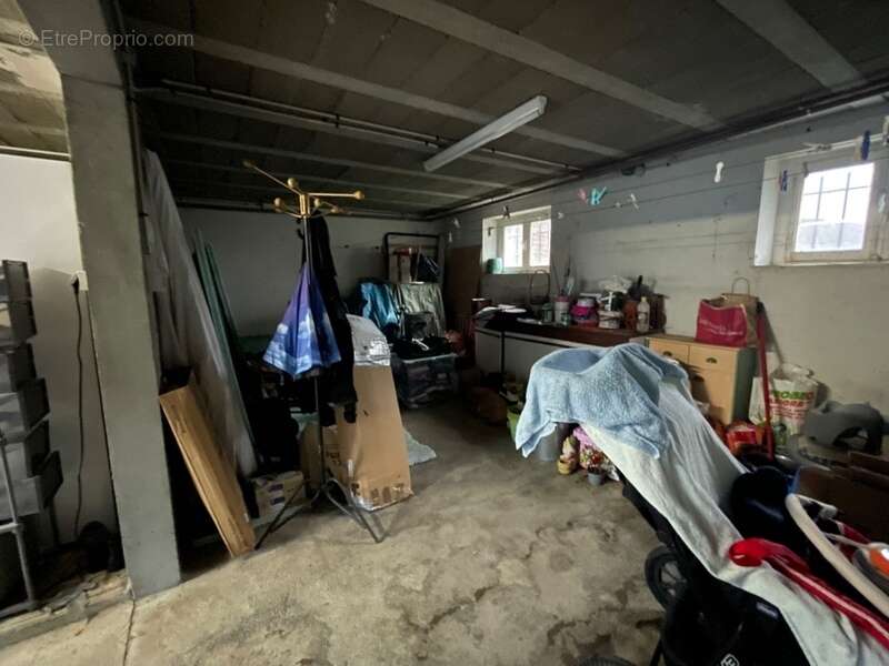 Maison à MONTAIGUT-LE-BLANC