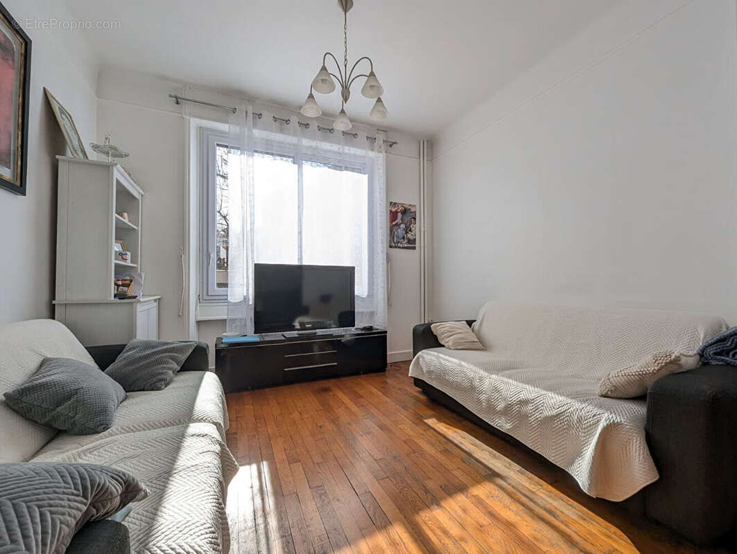 Appartement à FONTENAY-SOUS-BOIS