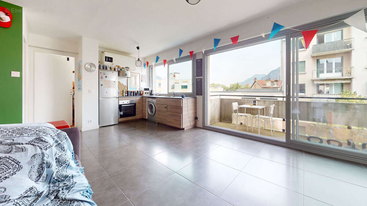 Appartement Grenoble 2 pièces 40 m2 avec balcon et ascenseur - photo 2
