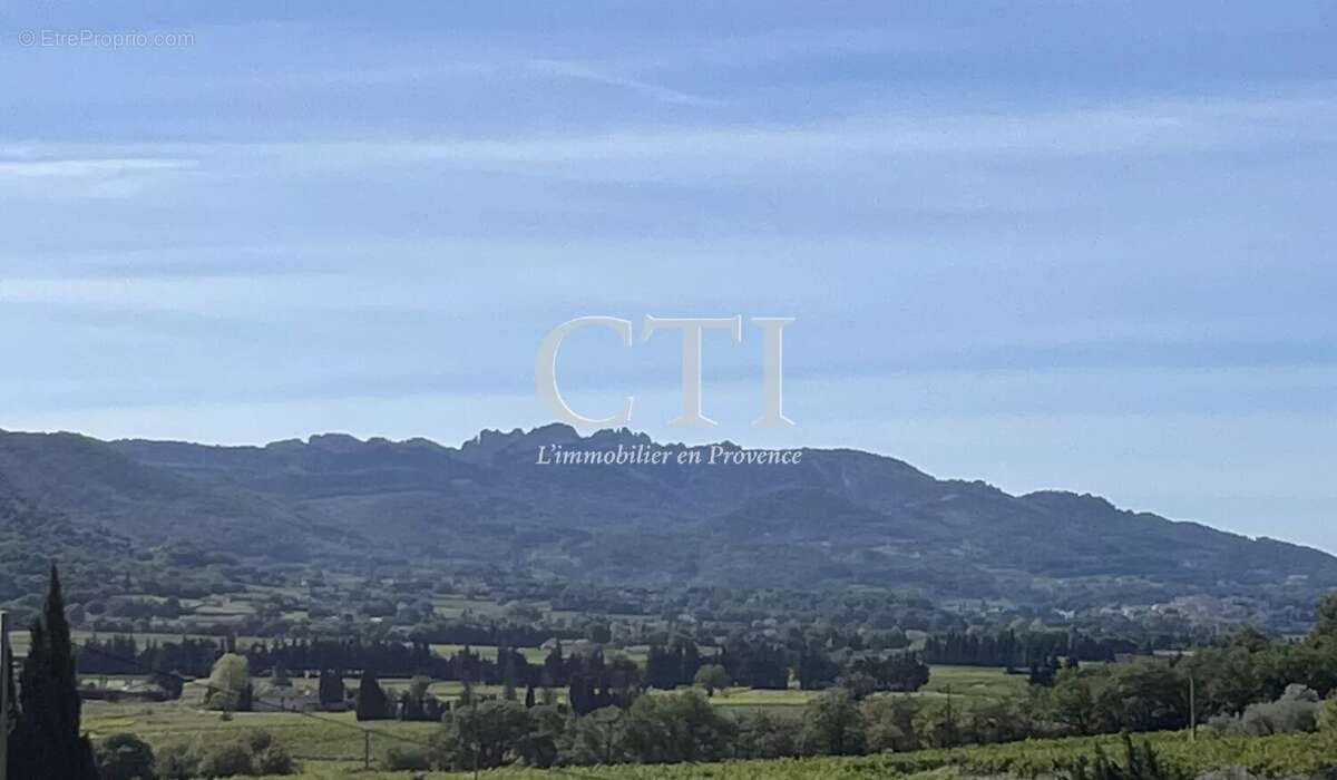 Maison à VAISON-LA-ROMAINE