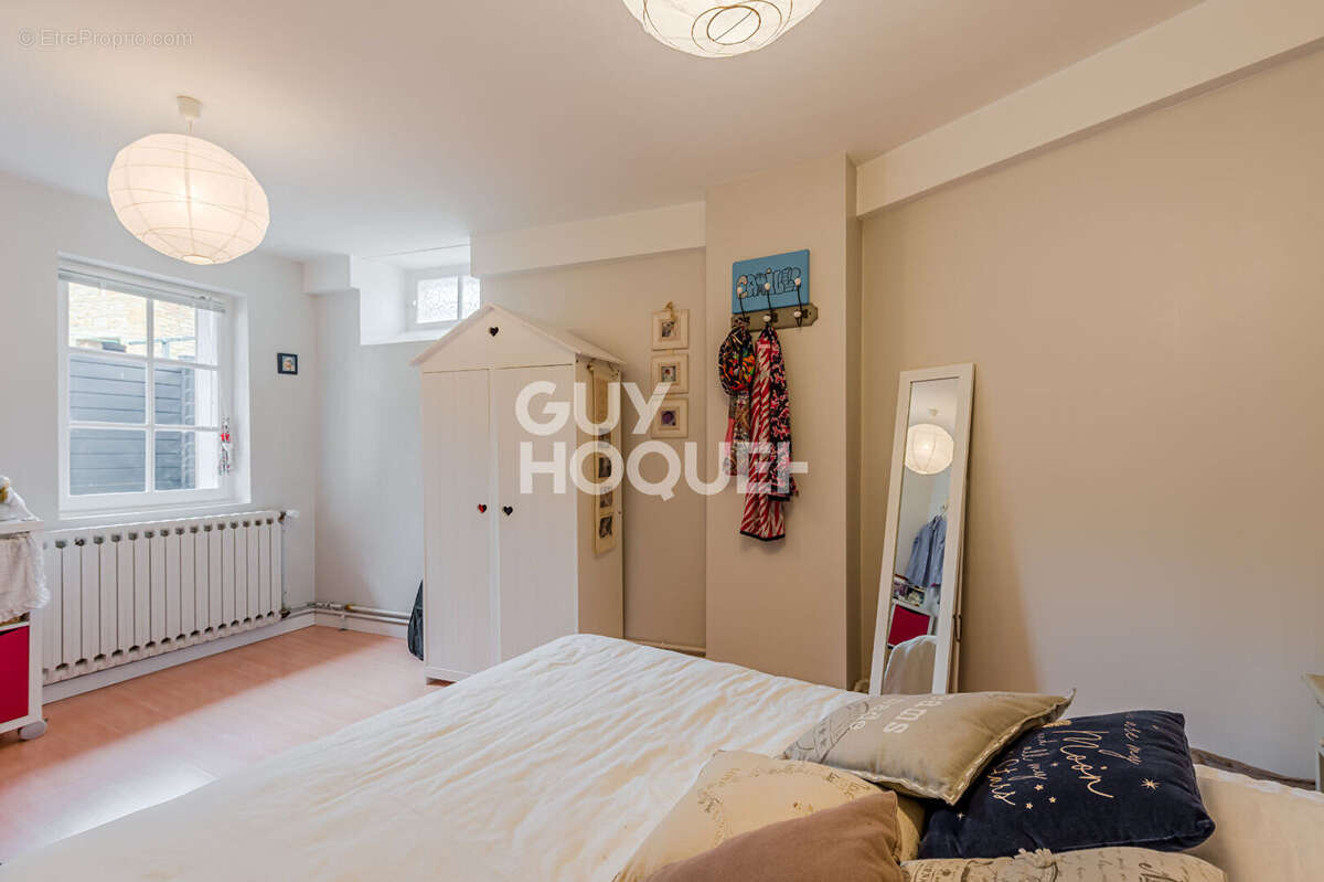 Appartement à POUILLY-LE-MONIAL