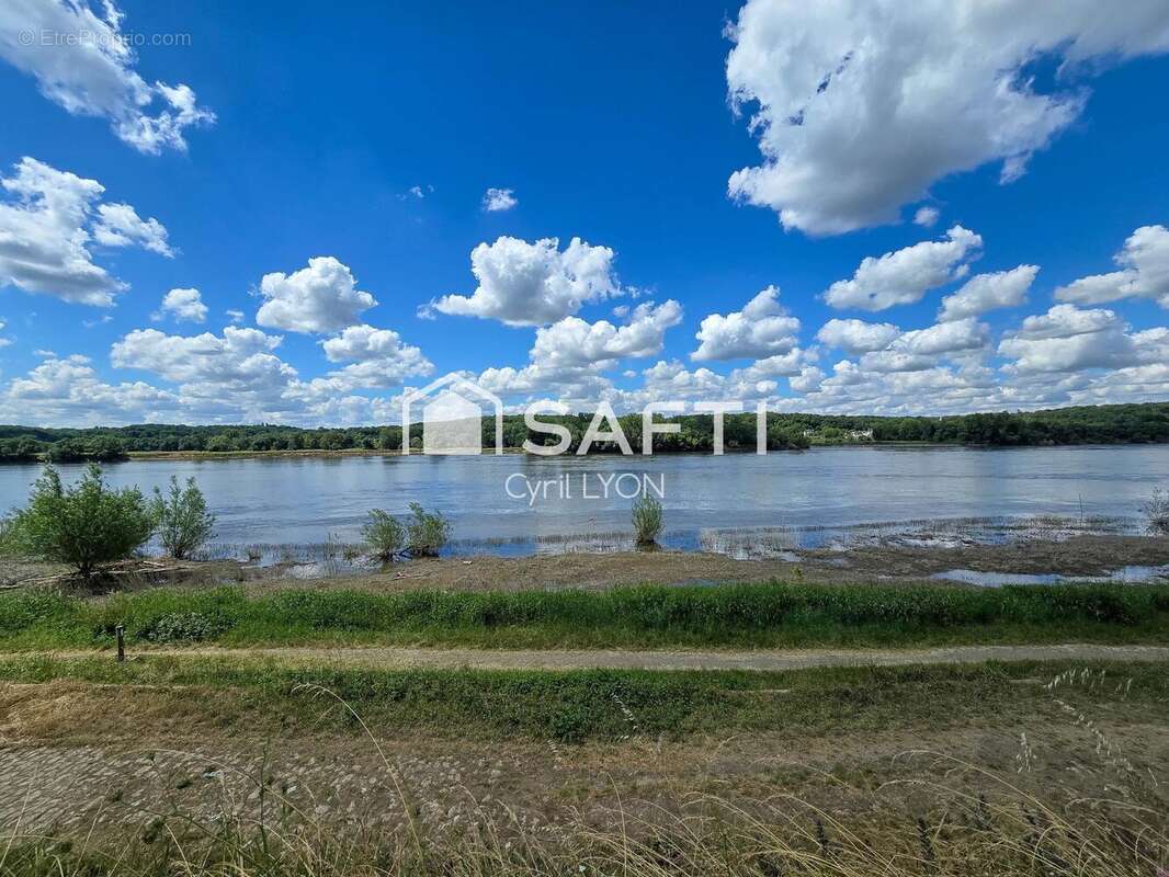 Maison 144 m² à Saint-Clement-Des-Levees  - photo 9