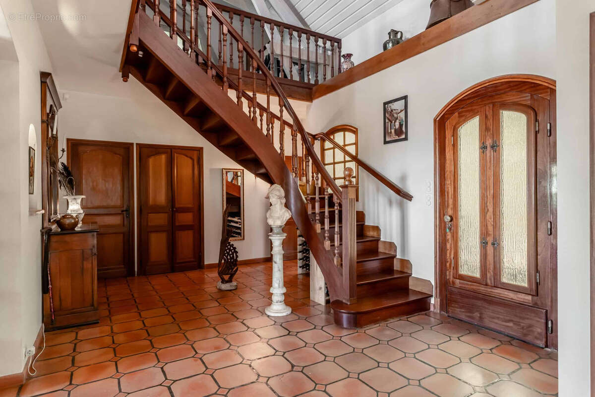 Country property - photo 22