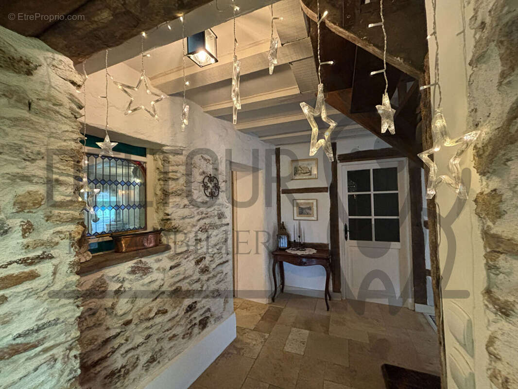 Maison à COULOMMIERS