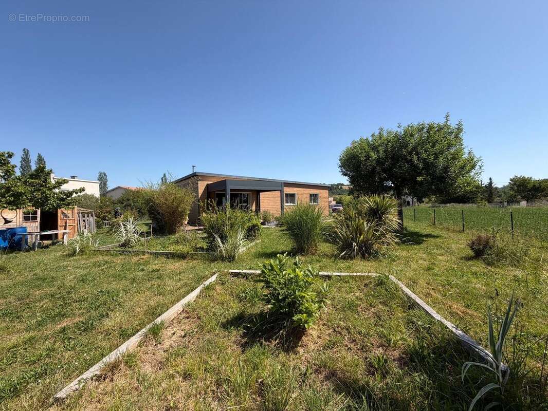 Maison 88 m² à Le Fossat  - photo 3
