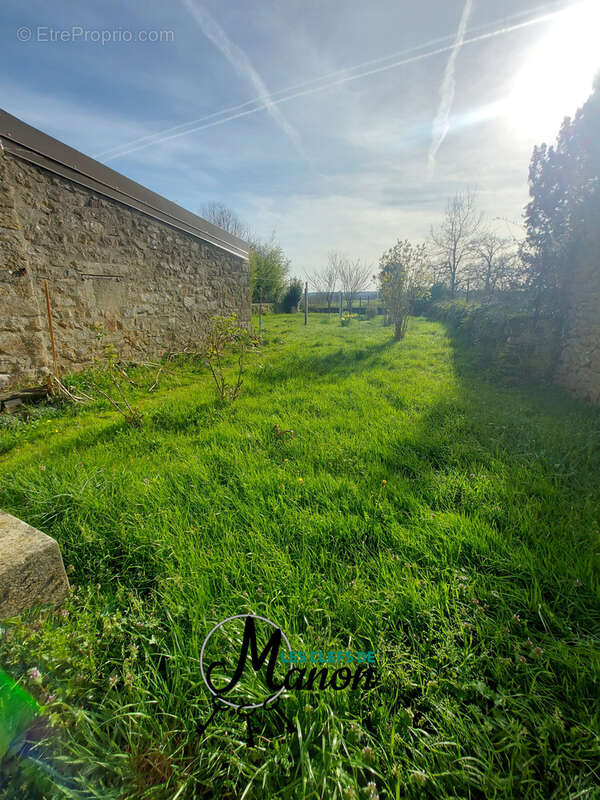 Maison à CHATEAUPONSAC