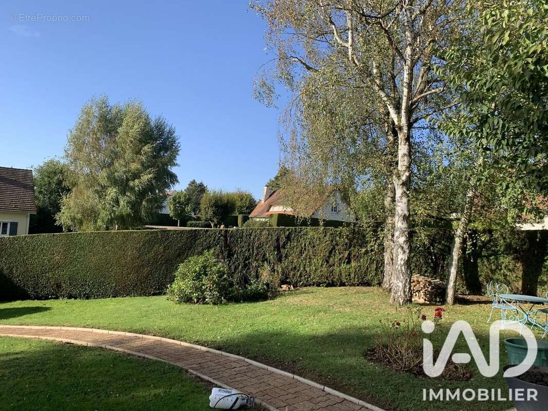 Maison 183 m² à Saint-Paul  - photo 5
