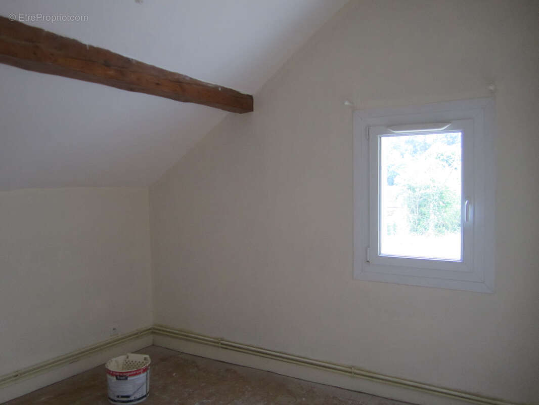 Maison à NEUVILLE-SUR-BRENNE