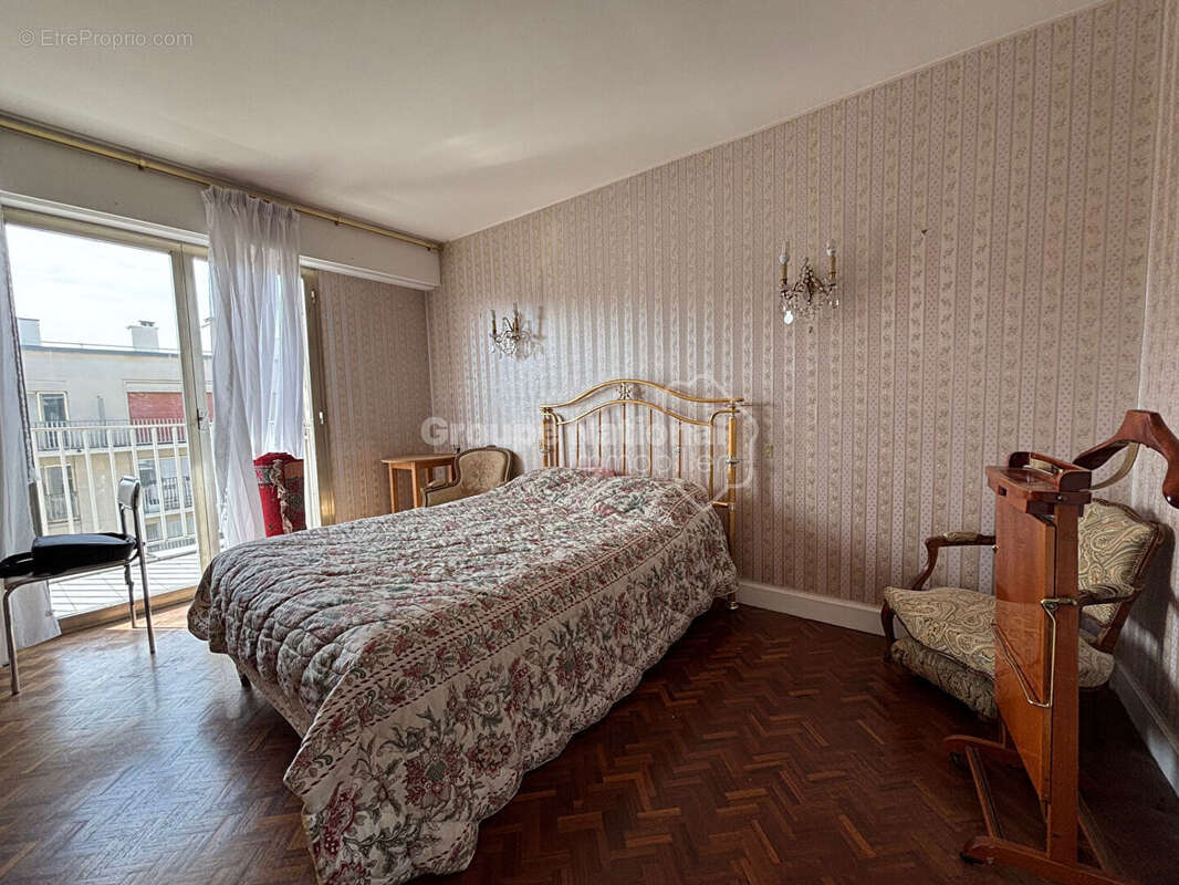 Appartement à VERSAILLES
