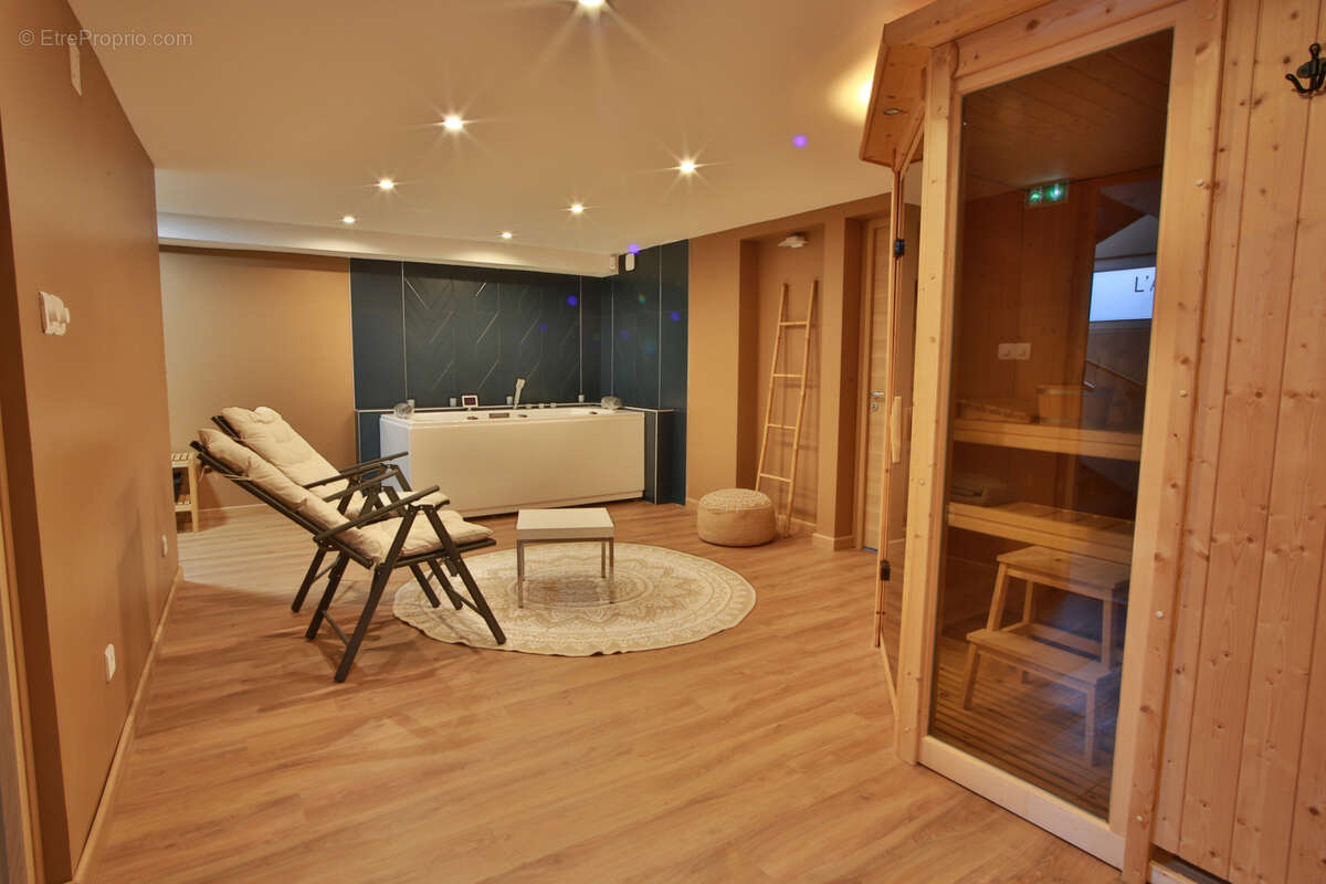 Commerce à SARREGUEMINES