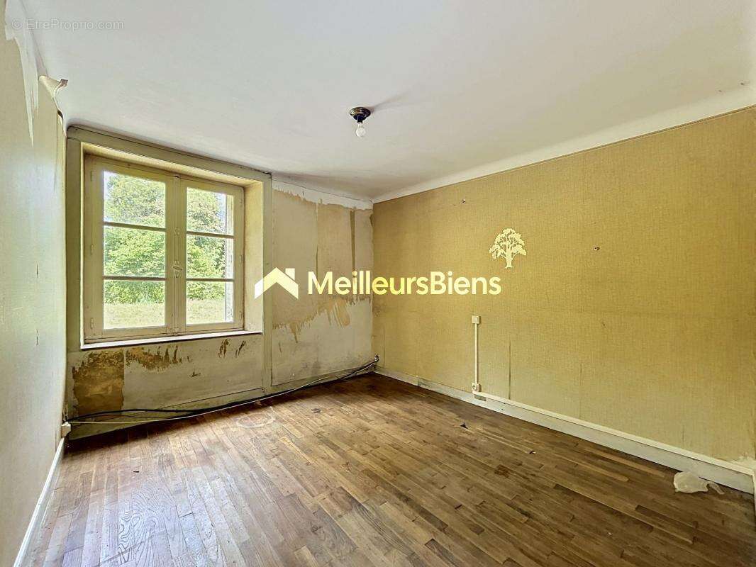 Maison à MENEAC