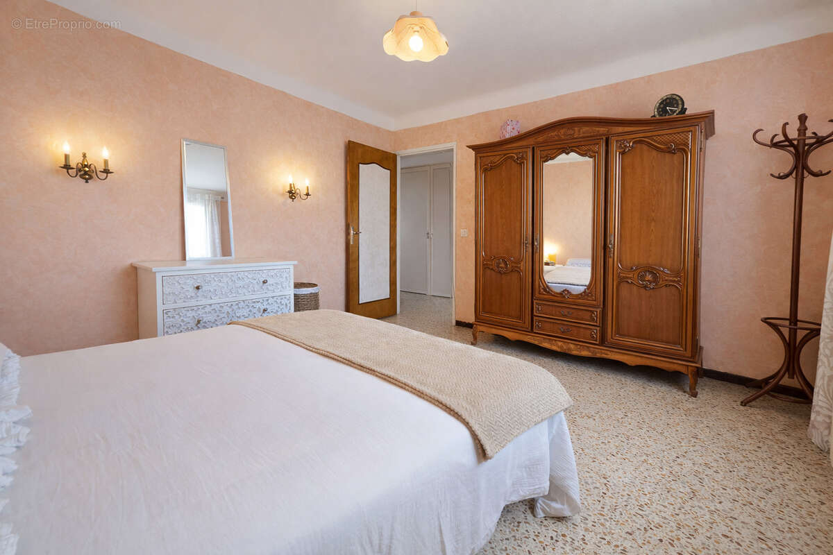 Maison à MORIERES-LES-AVIGNON