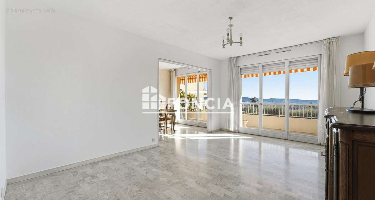  4/5 pièces de 91,5 m² – Terrasse plein Sud – Vue mer & verdure - Garage en option - photo 2