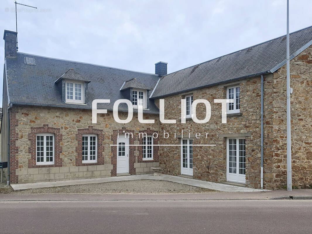 Maison à CREANCES
