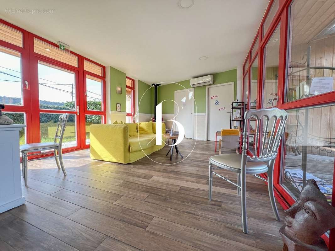 Maison à VALLON-PONT-D'ARC