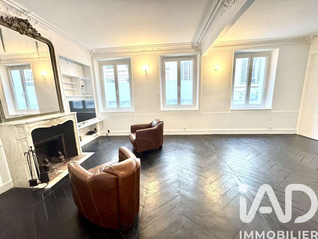Photo 4 - Appartement à PARIS-9E