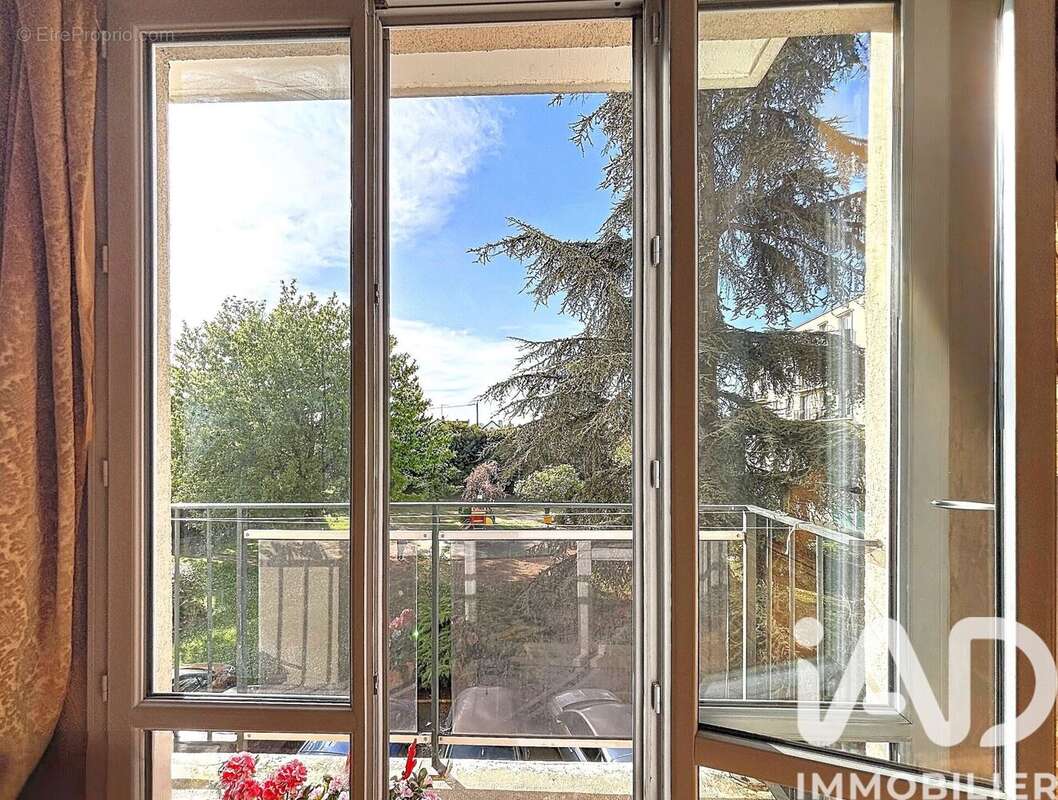 Photo 3 - Appartement à RUEIL-MALMAISON