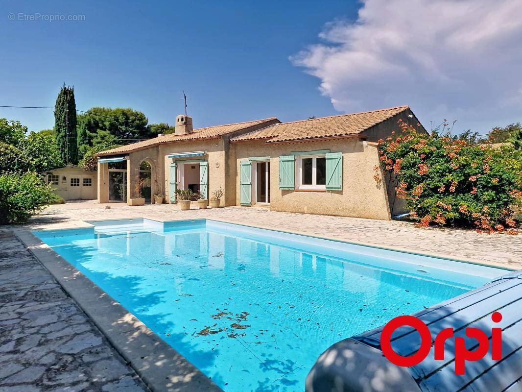 Maison à SIX-FOURS-LES-PLAGES