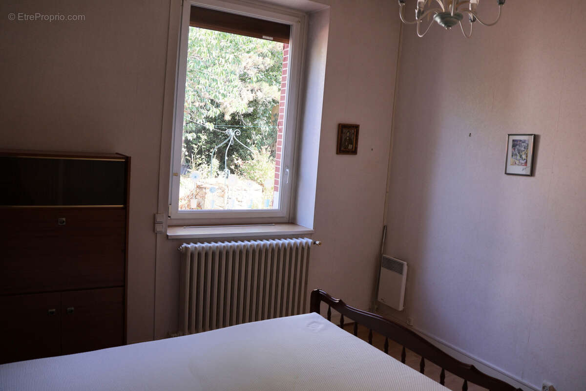NANTES - Quartier Zola / Maison de plain-pied 2 chambres 340 m2 de terrain - photo 14