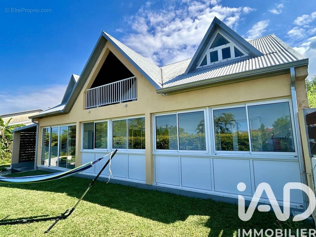 Photo 1 - Maison à SAINT-JOSEPH