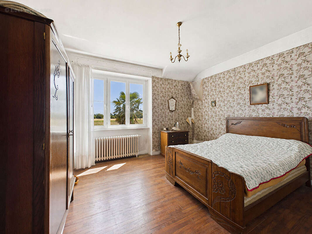 Maison LOCTUDY 14 Pièces 262 m² - photo 4