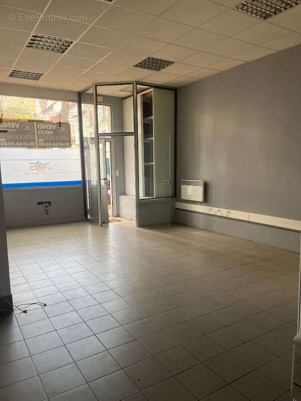 Commerce à PARIS-19E